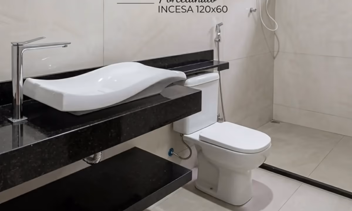 Reforma de banheiro com porcelanato 120x60 no bairro Recanto, Cachoeiro de Itapemirim Reforma de banheiro com porcelanato 120x60 no bairro Recanto, Cachoeiro de Itapemirim