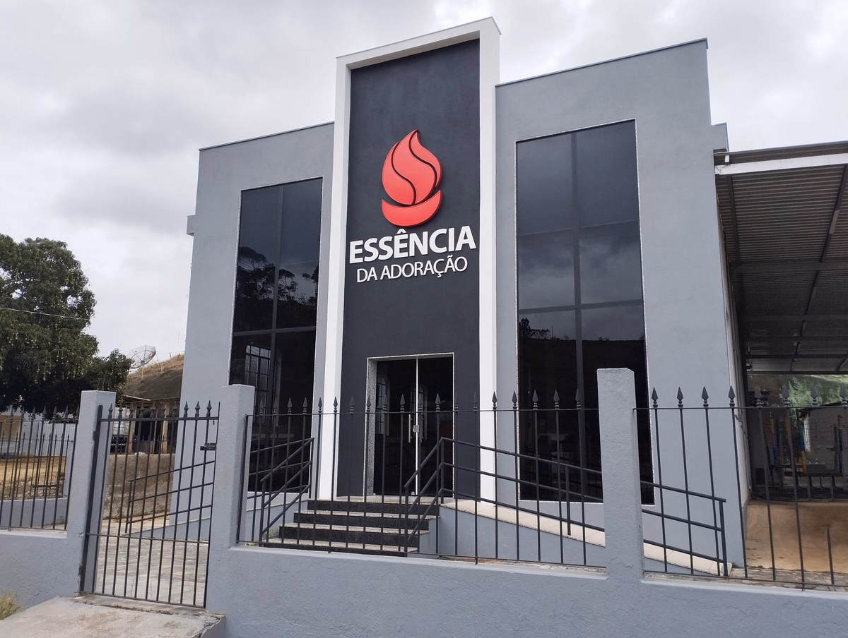 Obra comercial entregue pela Moté Construções