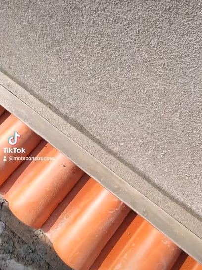 Video de obra da Mote Construcoes Reforma Premium em Independencia, Cachoeiro de Itapemirim: 🎯​Acabamento de beiral com telha cerâmica em Independência, Cachoeiro de Itapemirim O acabamento de beiral é uma etapa que...