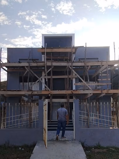Video de obra da Mote Construcoes Reforma Premium em Garrafao, Itapemirim: 😍Obra em andamento de fachada de igreja em Garrafão, Itapemirim/ES Antes da entrega final, toda fachada de igreja passa por uma etapa em que...