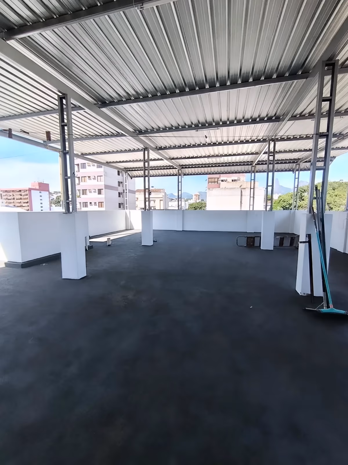 Carrossel de obra da Mote Construcoes Reforma Premium em Amarelo, Cachoeiro de Itapemirim: ☀ Terraço coberto com acabamento final no Bairro Amarelo Esta entrega no Bairro Amarelo, em Cachoeiro de Itapemirim/ES, valoriza...